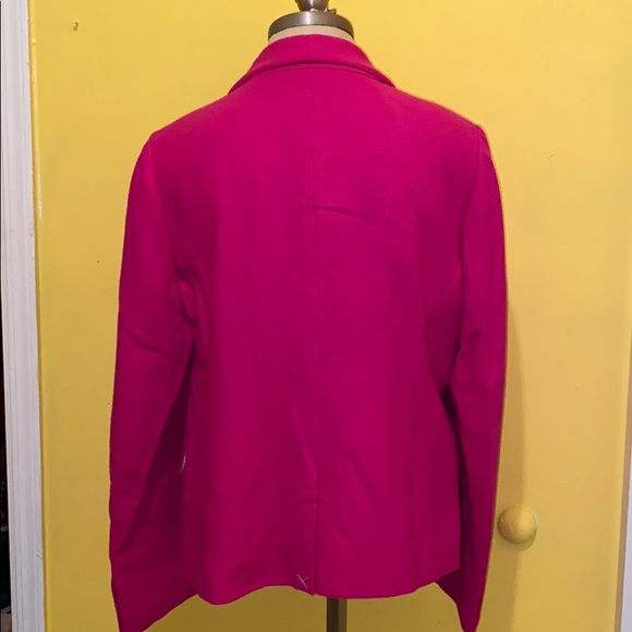 Blazer - Picture 2 of 6